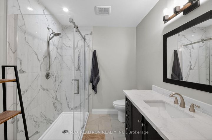 Photo 29 at 80 Gardiner Drive, Bradford, Bradford West Gwillimbury