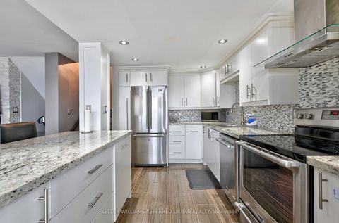 Photo 13 at 1411 - 11 Wincott Drive, The Westway, Toronto