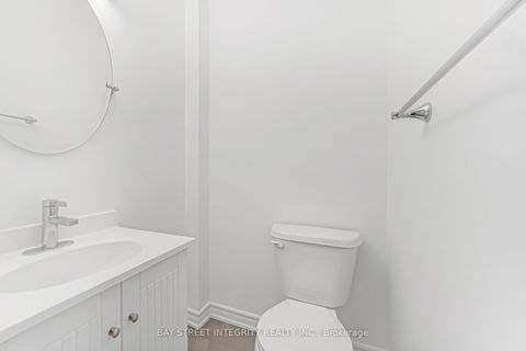 Photo 4 at 70 Elsa Vine Way, Bayview Village, Toronto