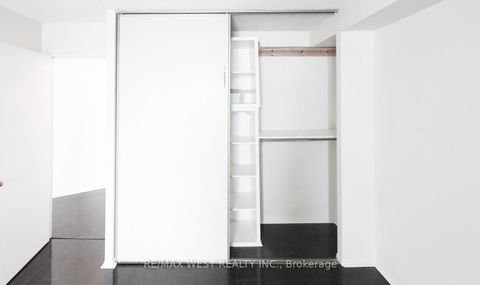 Photo 21 at 1301 - 260 Queens Quay W, Waterfront Communities C1, Toronto