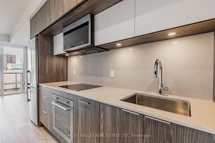 Photo 14 at 708 - 25 Adra Grado Way W, Bayview Village, Toronto