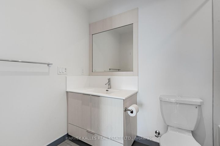 Photo 23 at 708 - 25 Adra Grado Way W, Bayview Village, Toronto