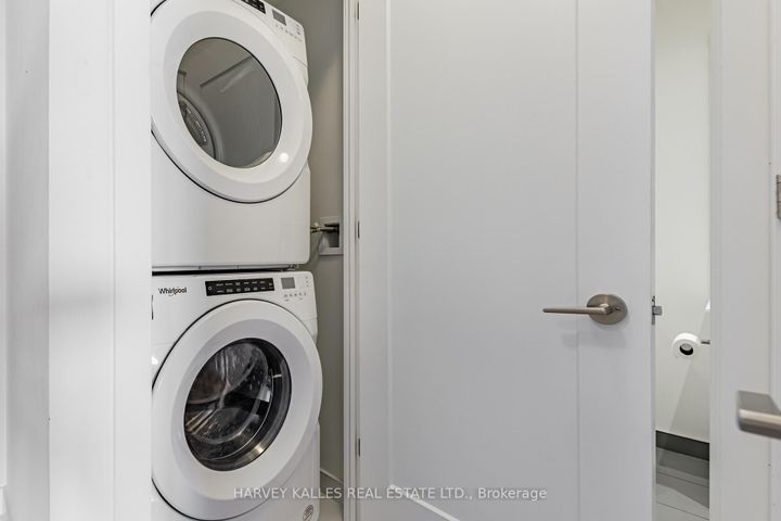 Photo 25 at 708 - 25 Adra Grado Way W, Bayview Village, Toronto