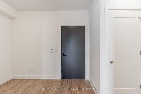 Photo 6 at 708 - 25 Adra Grado Way W, Bayview Village, Toronto