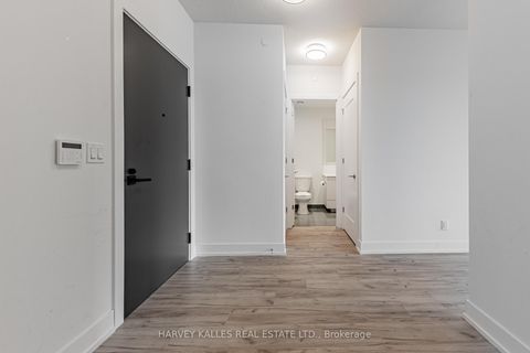 Photo 7 at 708 - 25 Adra Grado Way W, Bayview Village, Toronto