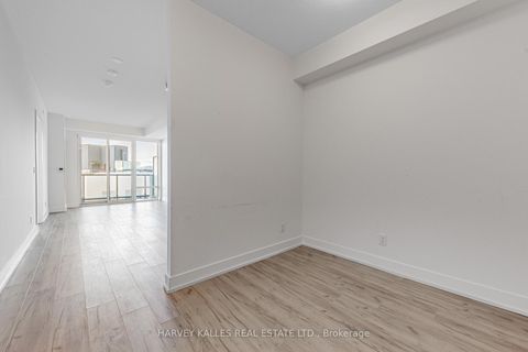 Photo 8 at 708 - 25 Adra Grado Way W, Bayview Village, Toronto