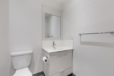 Photo 9 at 708 - 25 Adra Grado Way W, Bayview Village, Toronto