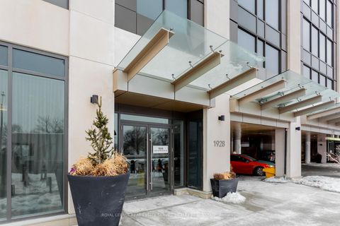 Photo 1 at 2111 - 1928 Lake Shore Boulevard W, Swansea, Toronto