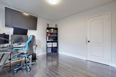 Photo 21 at 1418 Livesey Drive, Taunton, Oshawa