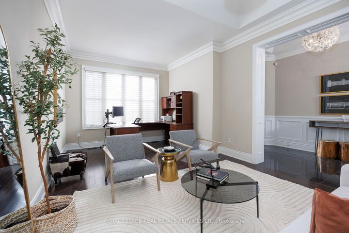 Photo 11 at 125 Paliser Court, SW Southwest, Oakville