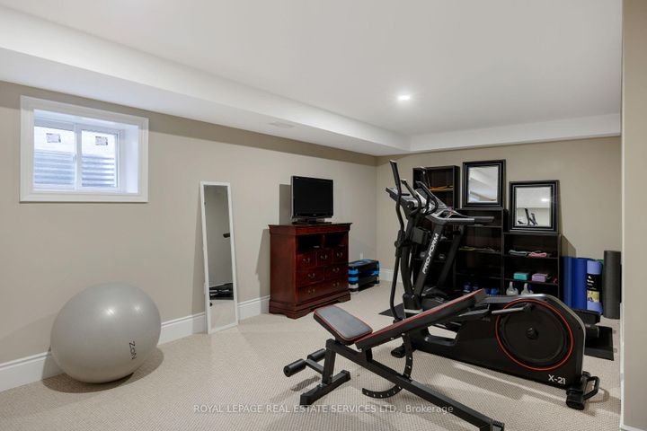 Photo 44 at 125 Paliser Court, SW Southwest, Oakville