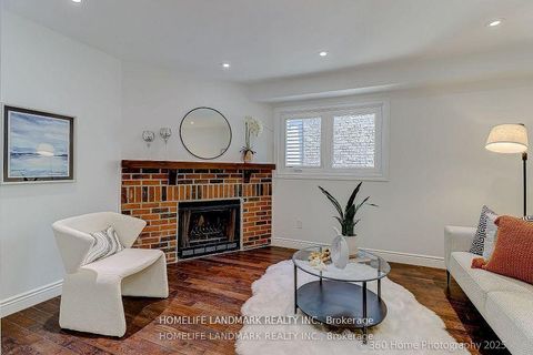 Photo 6 at 30 Misty Moor Drive, South Richvale, Richmond Hill