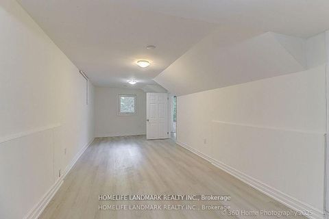 Photo 18 at 30 Misty Moor Drive, South Richvale, Richmond Hill