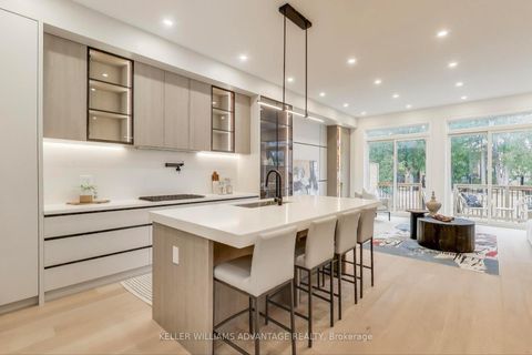 Photo 8 at 102 Yardley Avenue, Parkview, Toronto