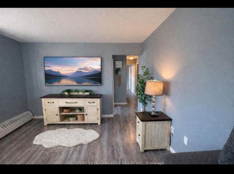 Photo 8 at 209 - 936 Glen Street S, Lakeview, Oshawa