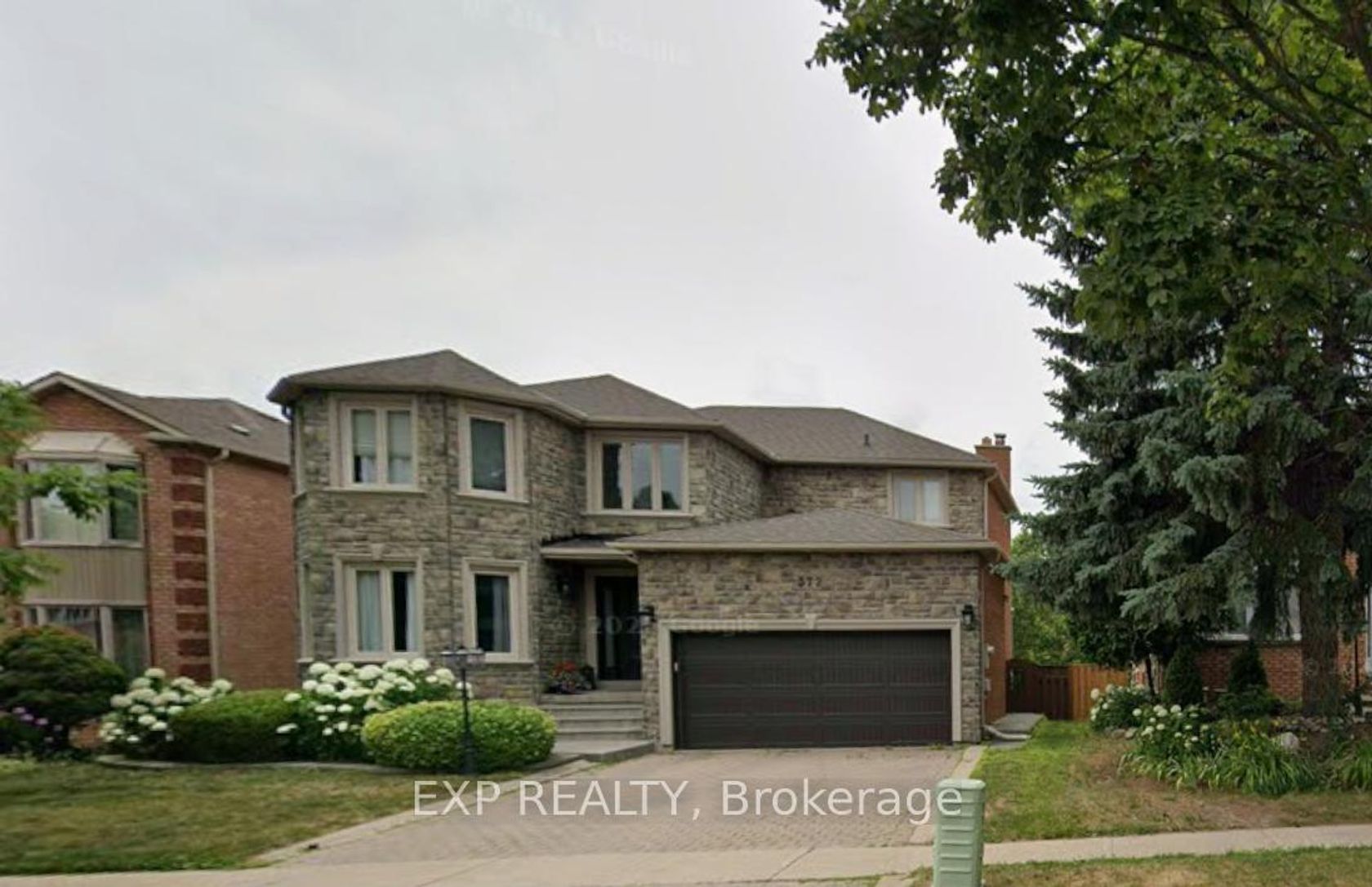 372 Greenock Drive, Maple, Vaughan photo number 2