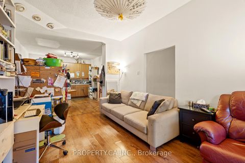 Photo 8 at 50 Grove Avenue, Bellwoods, Toronto