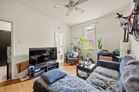 Photo 15 at 50 Grove Avenue, Bellwoods, Toronto