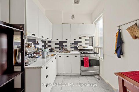 Photo 22 at 50 Grove Avenue, Bellwoods, Toronto
