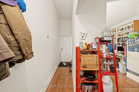 Photo 32 at 50 Grove Avenue, Bellwoods, Toronto