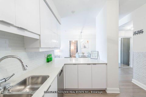 Photo 14 at 808 - 2910 Highway 7, Concord, Vaughan