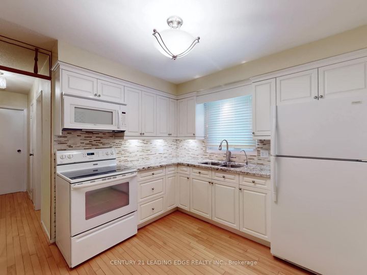 Photo 7 at 30 Madsen Crescent, Markville, Markham