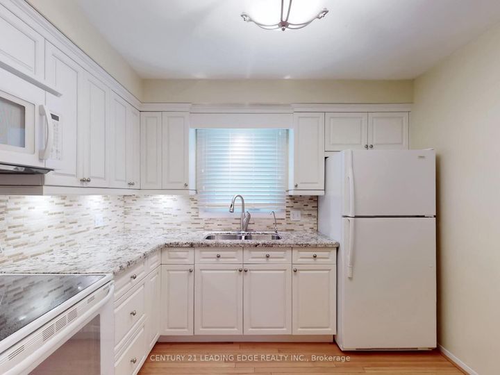 Photo 10 at 30 Madsen Crescent, Markville, Markham