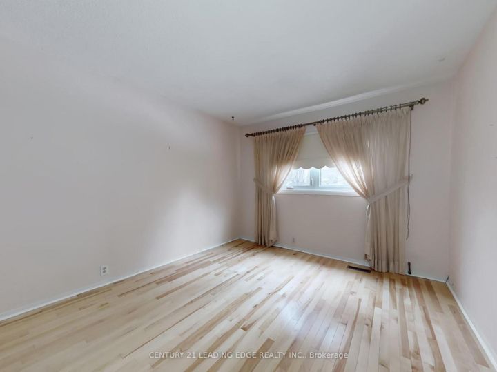 Photo 15 at 30 Madsen Crescent, Markville, Markham