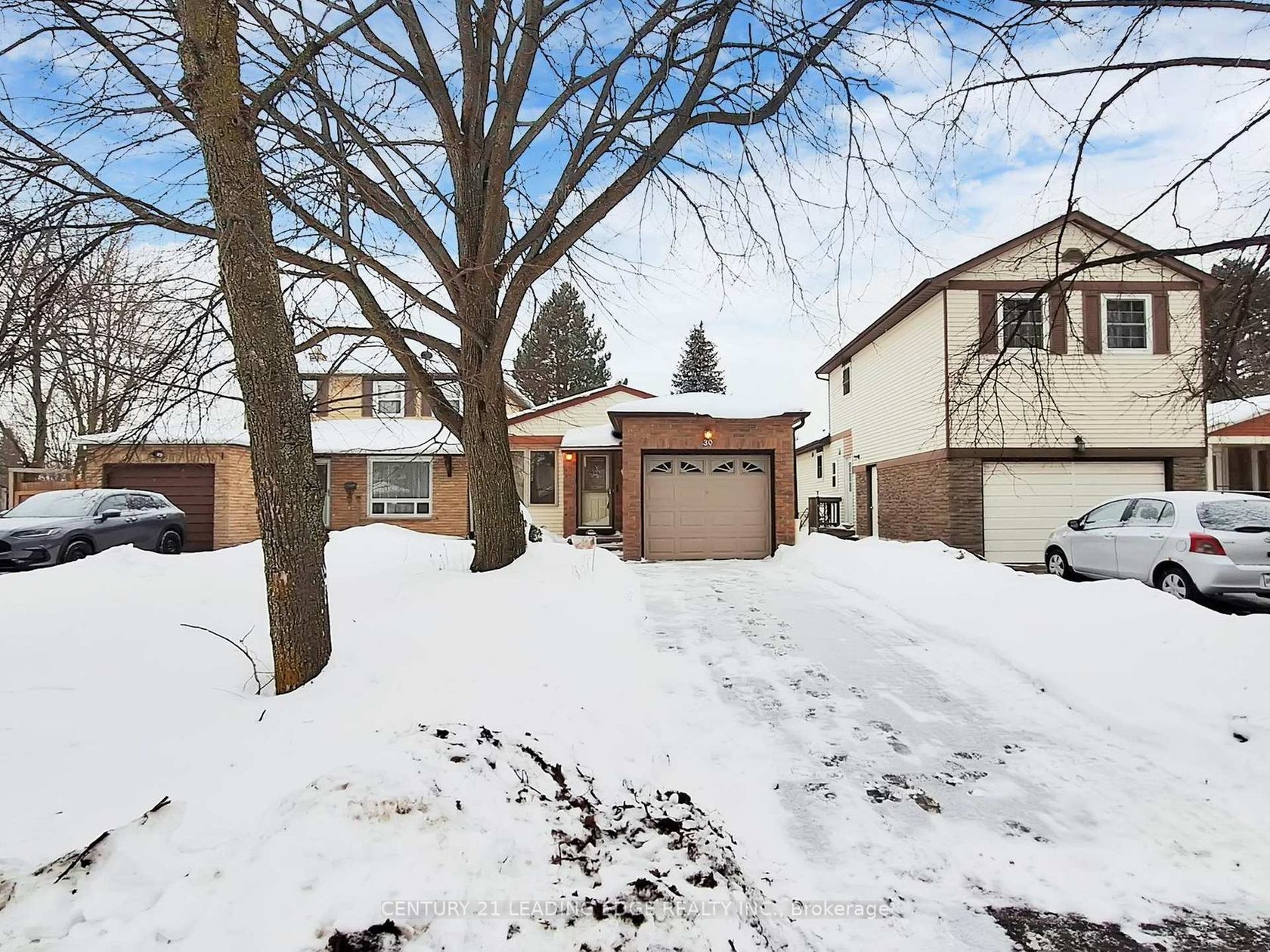 30 Madsen Crescent, Markville, Markham 2