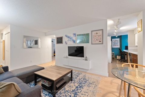 Photo 2 at 412 - 323 Richmond Street E, Moss Park, Toronto