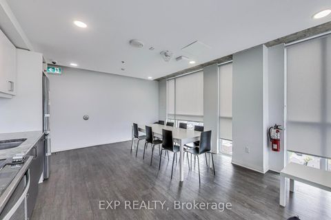 Photo 14 at 739 - 1900 Simcoe Street N, Samac, Oshawa