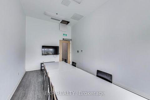 Photo 15 at 739 - 1900 Simcoe Street N, Samac, Oshawa