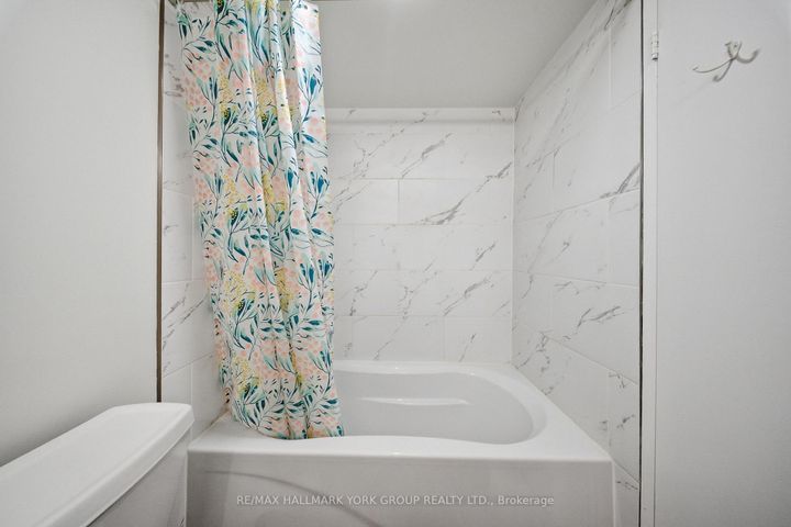 Photo 16 at 604 - 250 Davis Drive, Central Newmarket, Newmarket