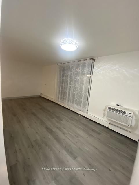 Photo 12 at 205 - 895 Kennedy Road, Ionview, Toronto