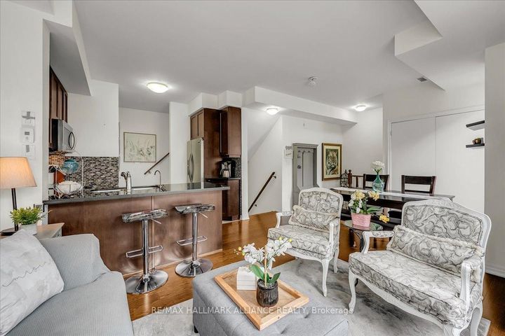 Photo 12 at 701 - 1011 Deta Road, Lakeview, Mississauga