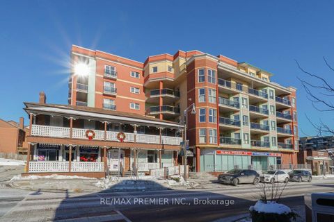 Photo 1 at 401 - 160 Woodbridge Avenue, West Woodbridge, Vaughan