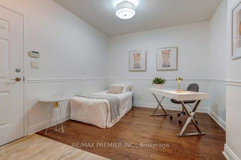 Photo 19 at 401 - 160 Woodbridge Avenue, West Woodbridge, Vaughan