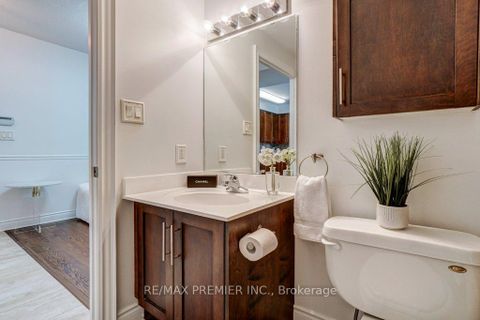 Photo 23 at 401 - 160 Woodbridge Avenue, West Woodbridge, Vaughan