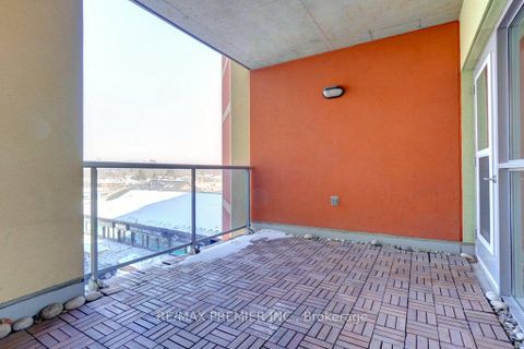 Photo 29 at 401 - 160 Woodbridge Avenue, West Woodbridge, Vaughan