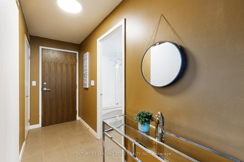 Photo 7 at 215 - 33 Lombard Street, Yonge Corridor, Toronto