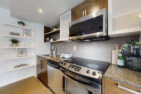 Photo 12 at 215 - 33 Lombard Street, Yonge Corridor, Toronto