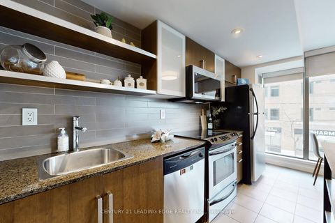 Photo 13 at 215 - 33 Lombard Street, Yonge Corridor, Toronto