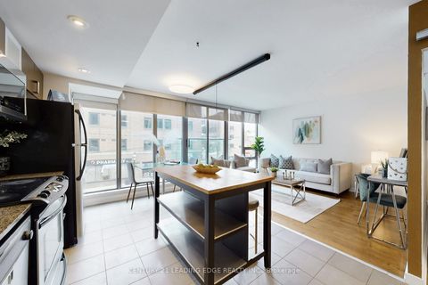 Photo 15 at 215 - 33 Lombard Street, Yonge Corridor, Toronto