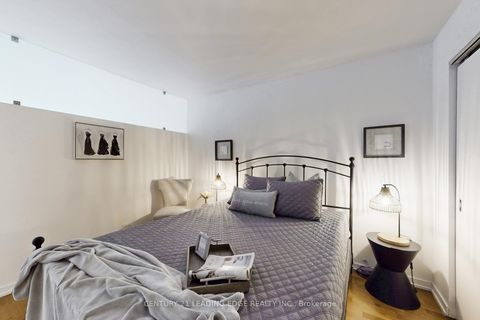 Photo 22 at 215 - 33 Lombard Street, Yonge Corridor, Toronto