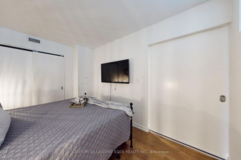 Photo 25 at 215 - 33 Lombard Street, Yonge Corridor, Toronto