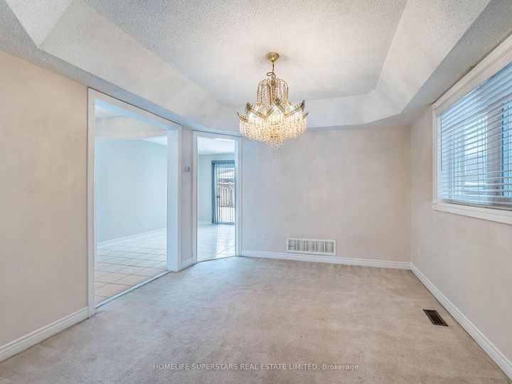 Photo 5 at 54 Hollybush Street, Wellington, Brampton