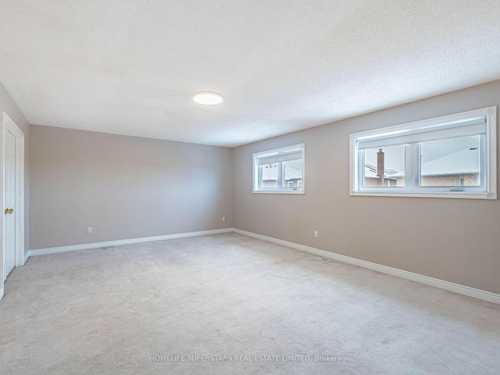 Photo 7 at 54 Hollybush Street, Wellington, Brampton