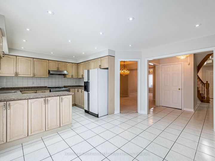 Photo 14 at 54 Hollybush Street, Wellington, Brampton