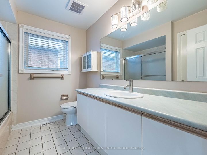 Photo 20 at 54 Hollybush Street, Wellington, Brampton