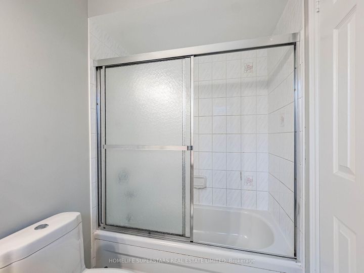 Photo 34 at 54 Hollybush Street, Wellington, Brampton